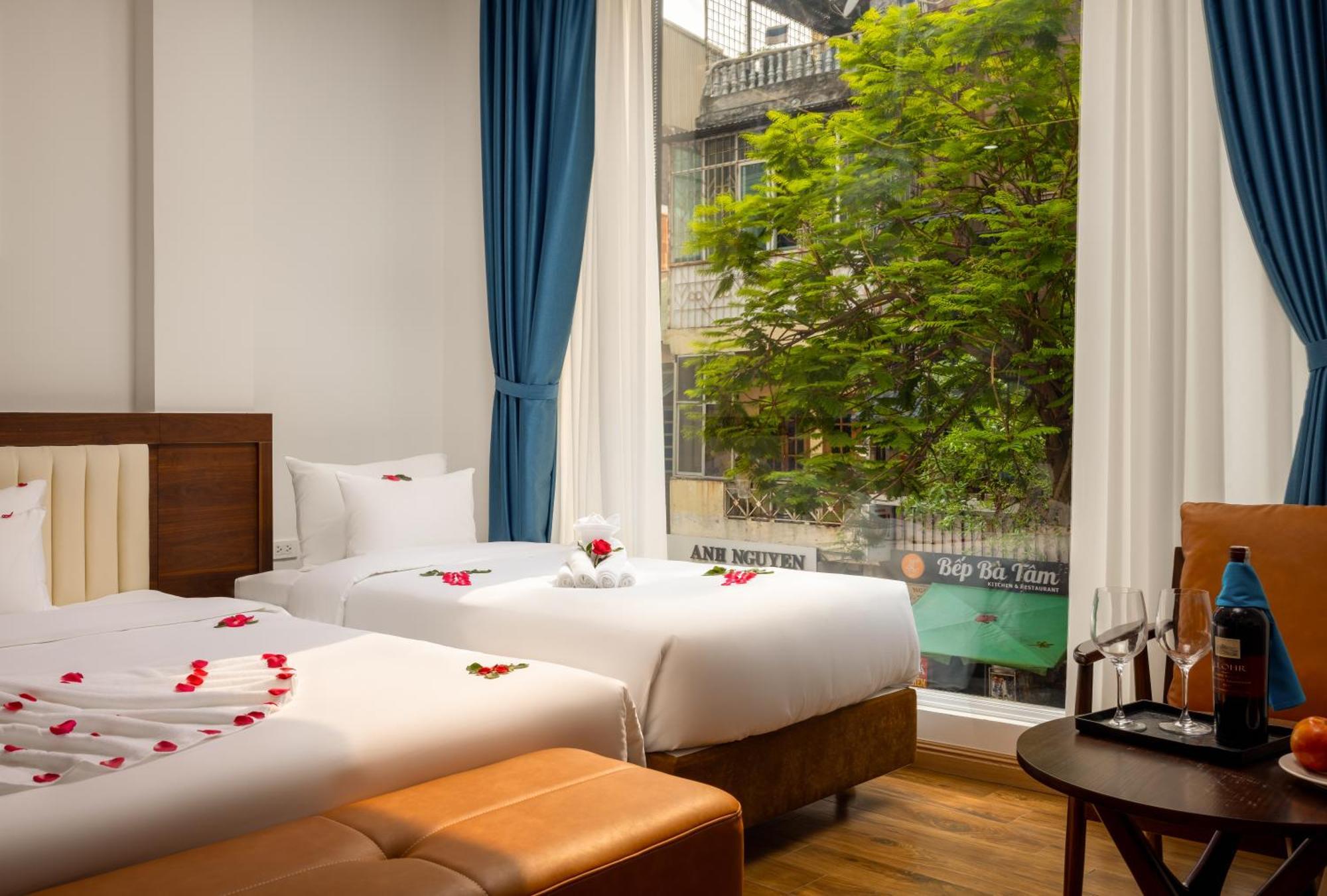 Casa Valentina Hanoi Hotel Exterior photo